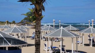 The beautiful beach ⛱️ at the St Kitts Marriott Resort ❤️
#stkitts #love_stkitts_nevis #marriottstkitts #marriottstkittsresort